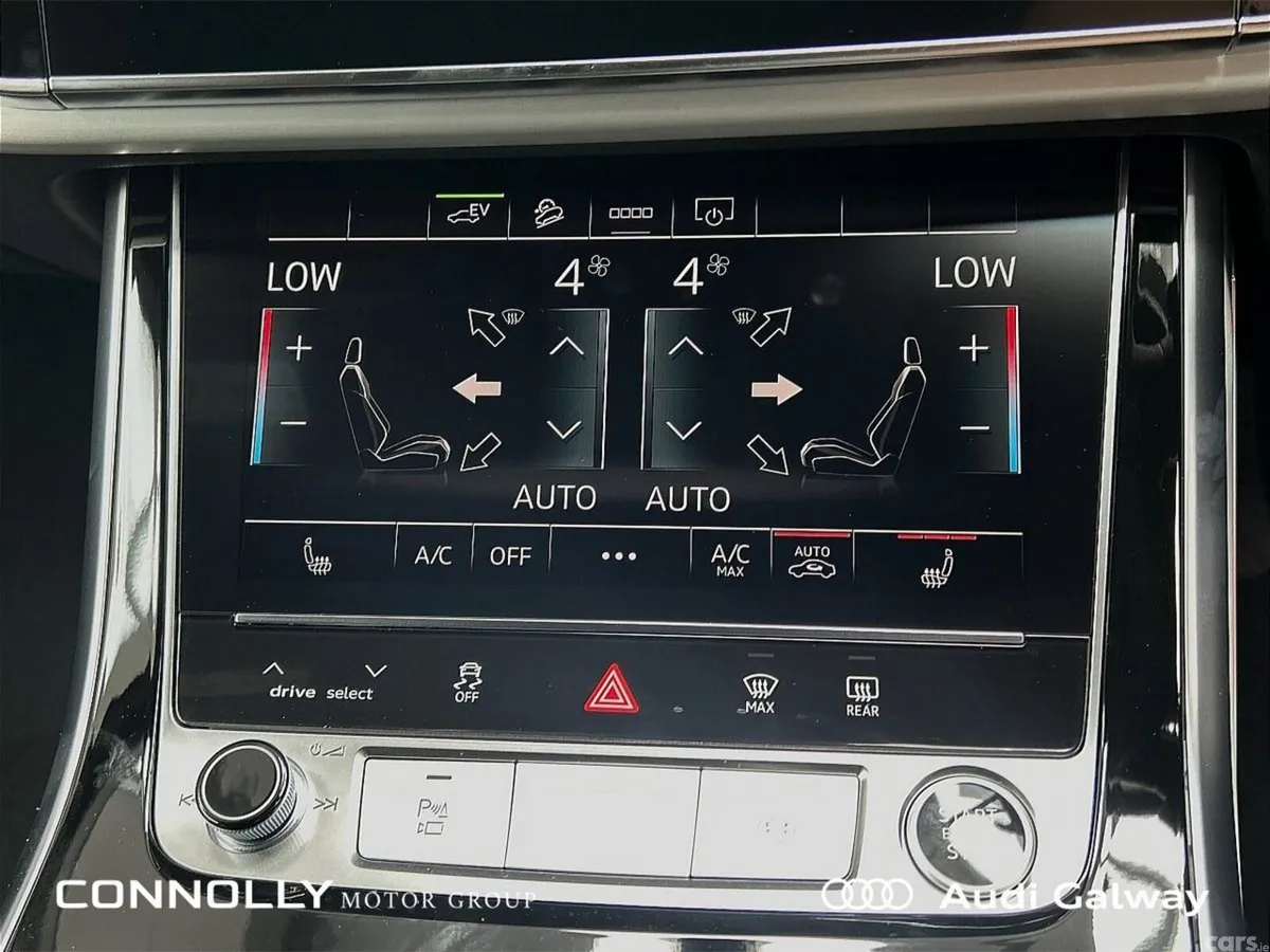 Audi Q7 SUV, Petrol Plug-in Hybrid, 2027, Blue