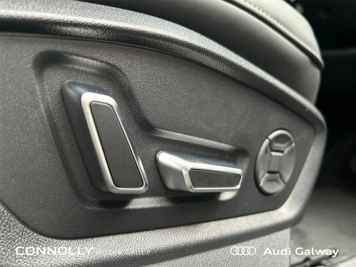 Audi Q7 SUV, Petrol Plug-in Hybrid, 2027, Blue