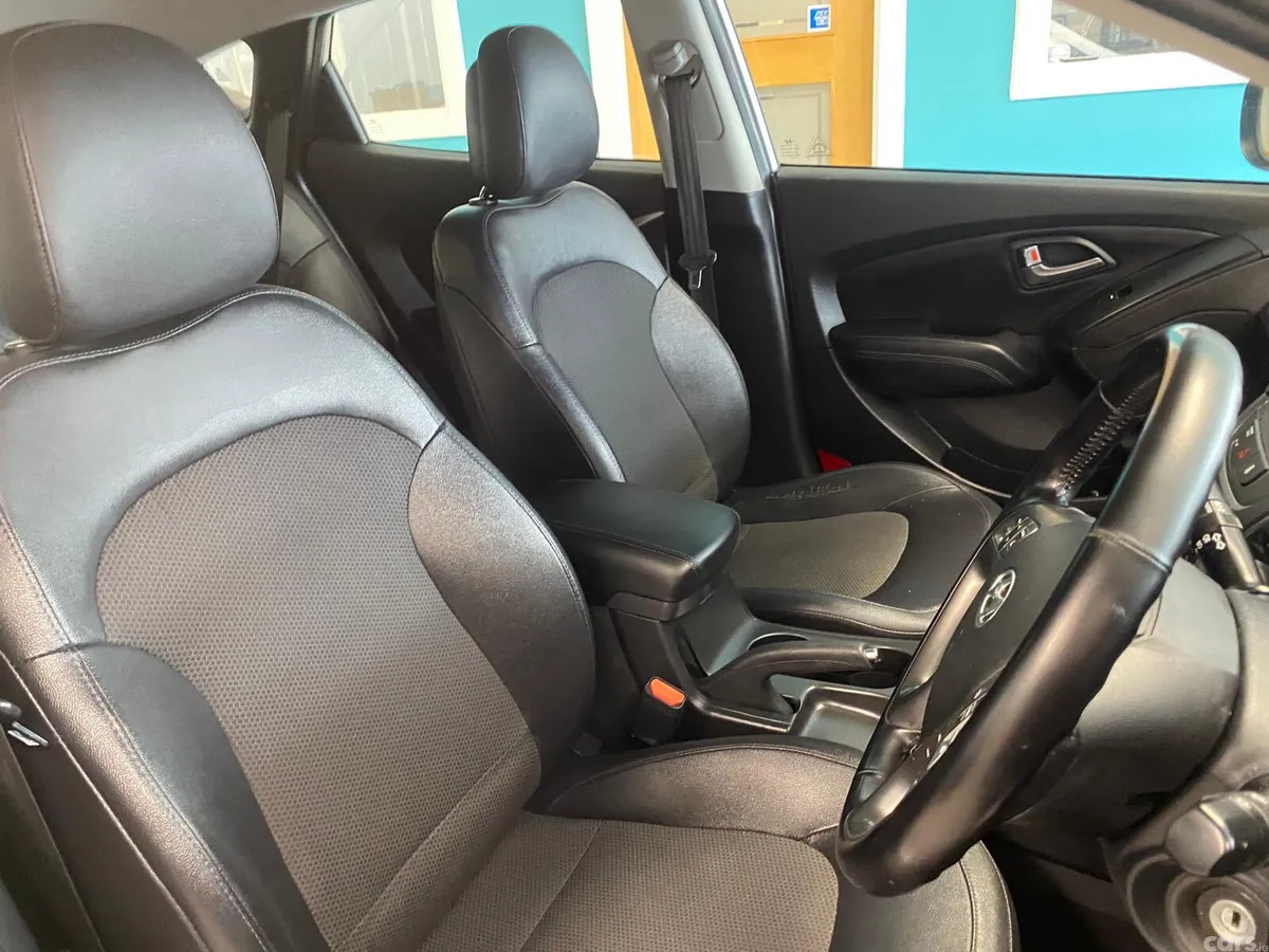 Hyundai ix35 SUV, Diesel, 2015, Silver