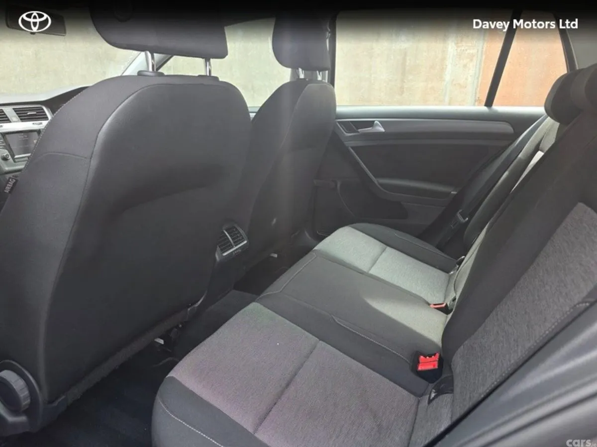 Volkswagen Golf Hatchback, Petrol, 2014, Grey