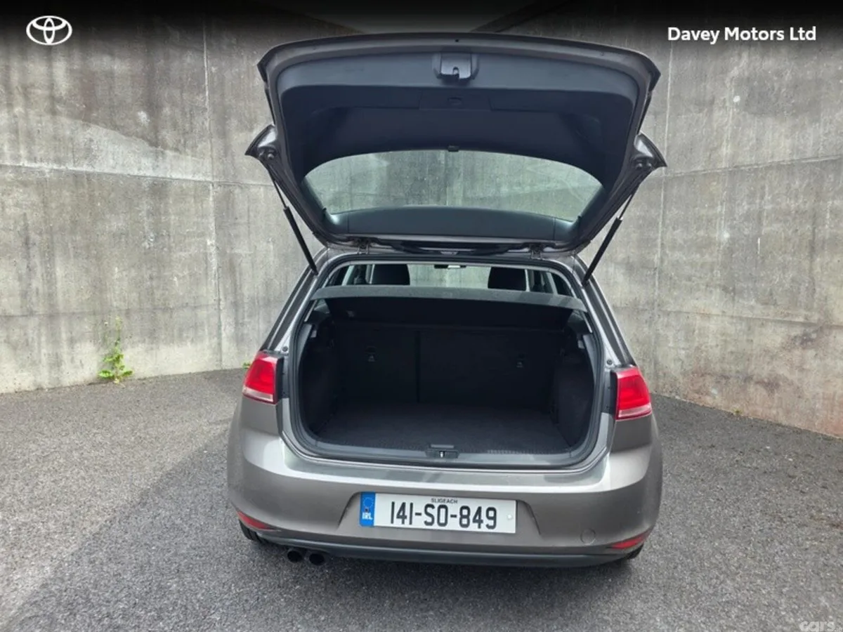 Volkswagen Golf Hatchback, Petrol, 2014, Grey