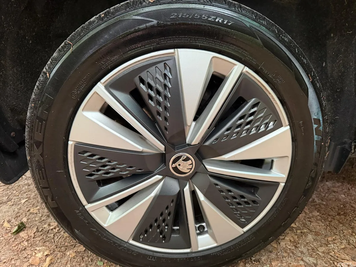 Skoda Karoq SUV, Diesel, 2022, Grey