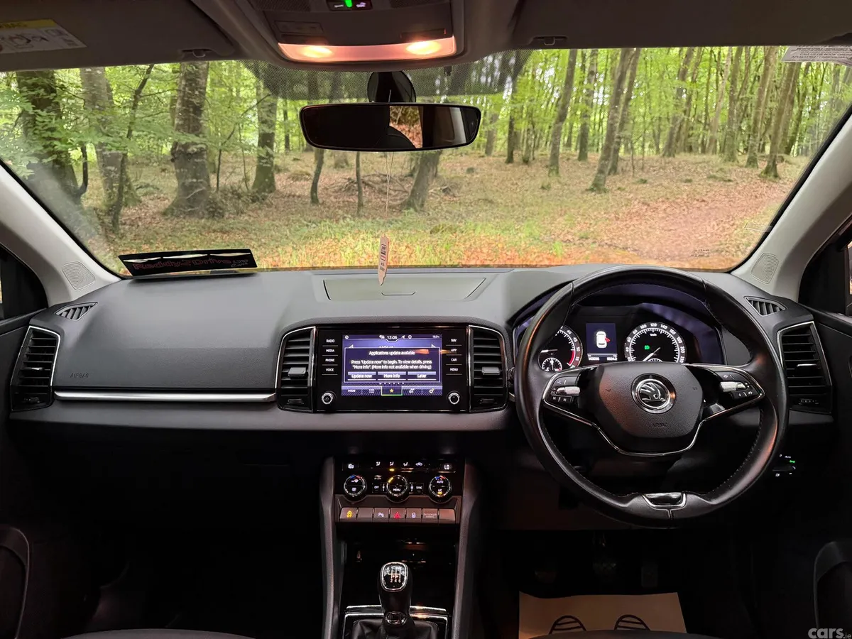 Skoda Karoq SUV, Diesel, 2022, Grey