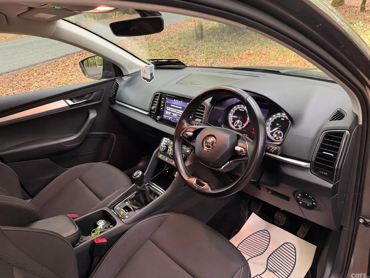 Skoda Karoq SUV, Diesel, 2022, Grey