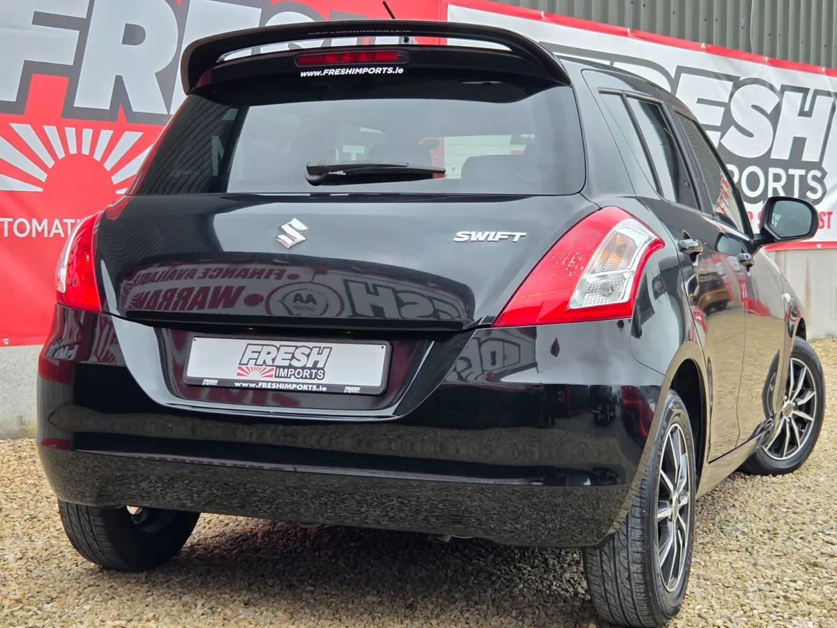 Suzuki Swift Hatchback, Petrol, 2015, Black