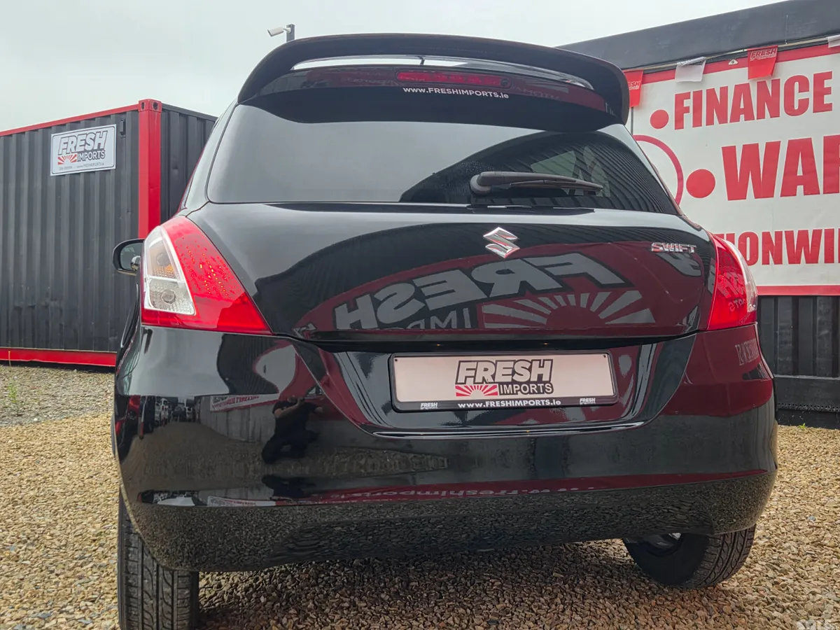 Suzuki Swift Hatchback, Petrol, 2015, Black