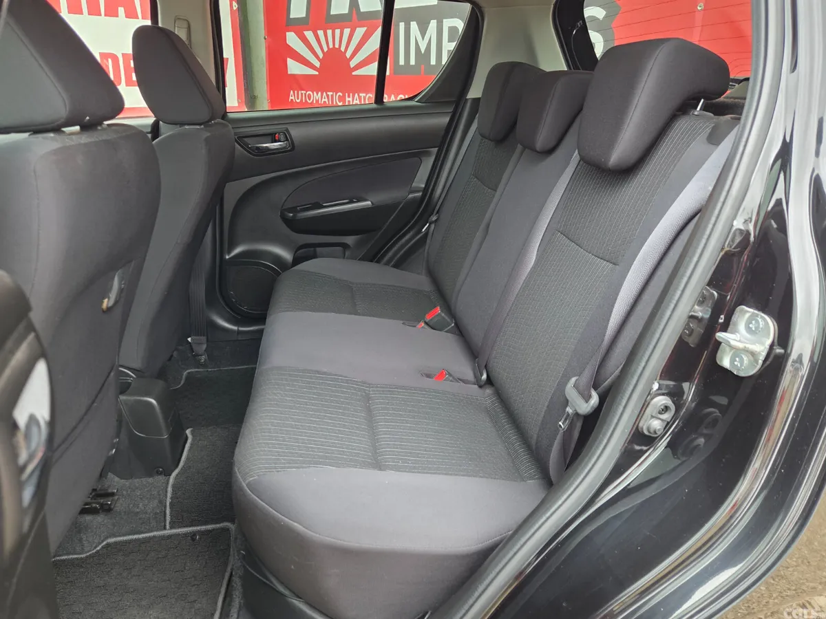Suzuki Swift Hatchback, Petrol, 2015, Black