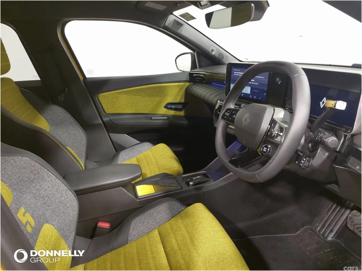 Renault 5 Hatchback, Electric, 2026, Yellow