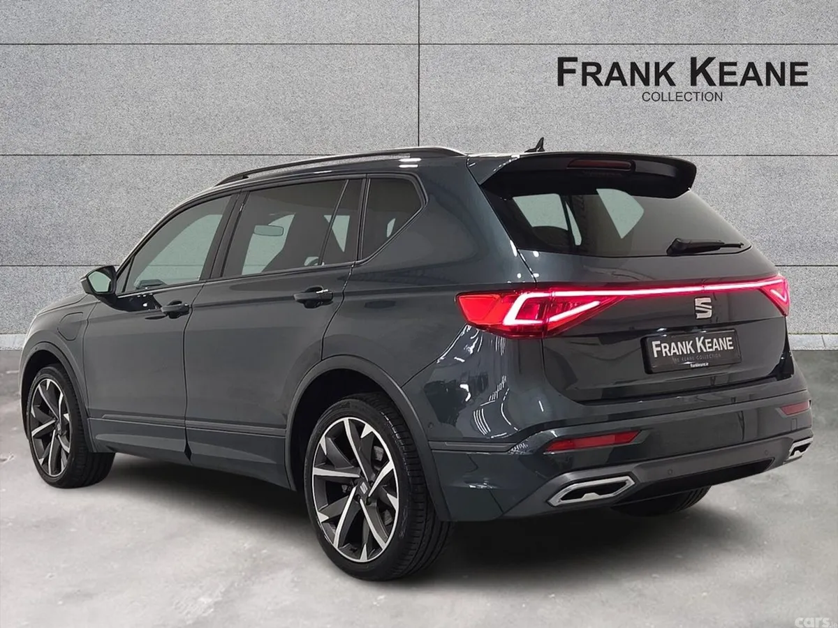SEAT Tarraco Estate, Petrol, 2023, Green