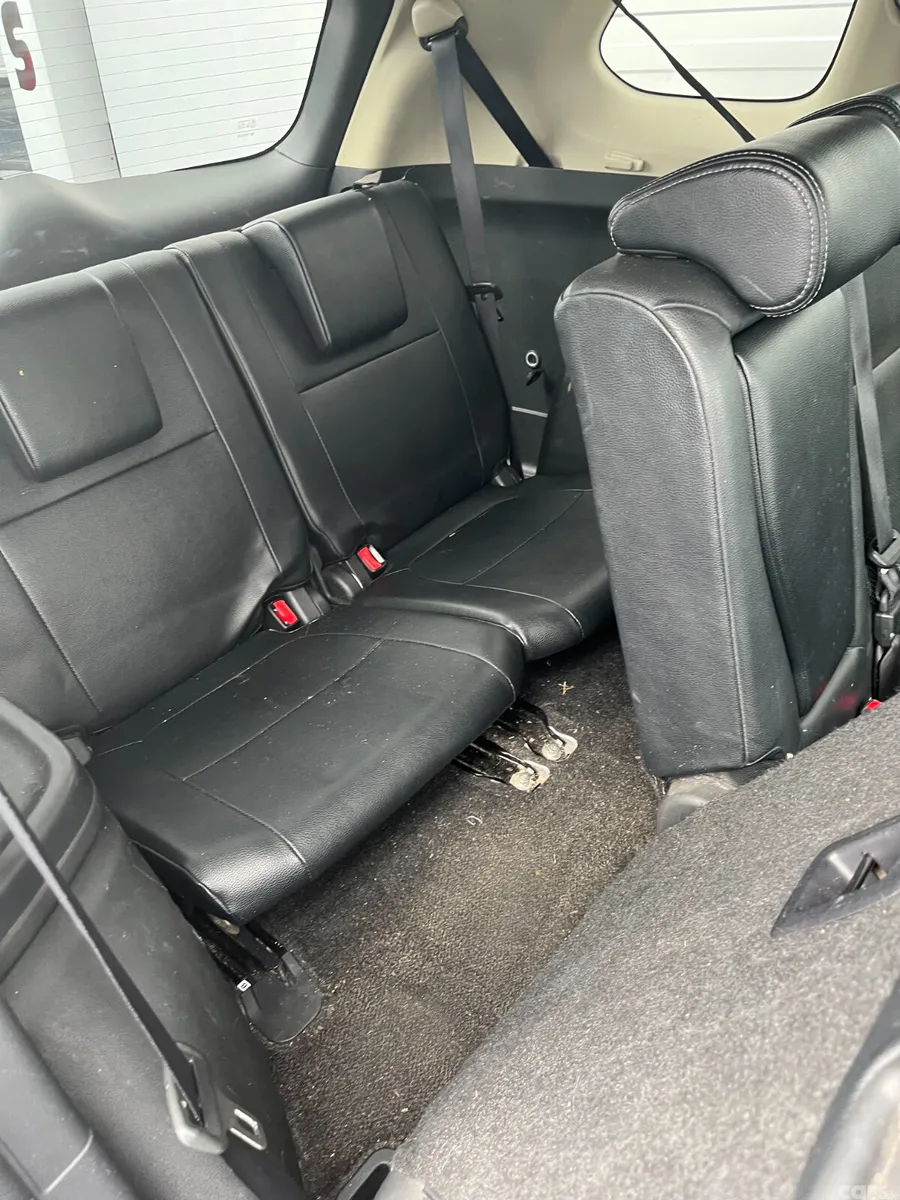 Mitsubishi Outlander SUV, Diesel, 2014, Grey