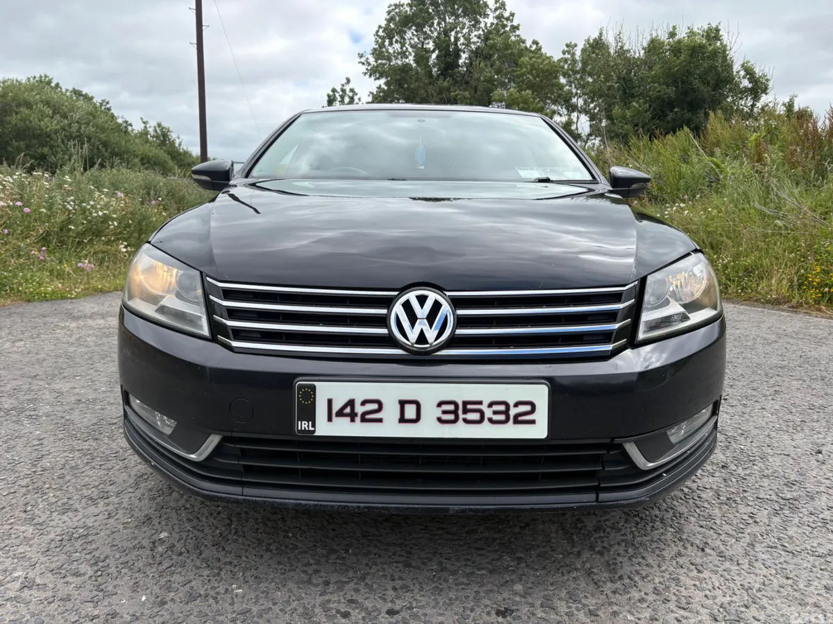 Volkswagen Passat Saloon, Diesel, 2014, Black