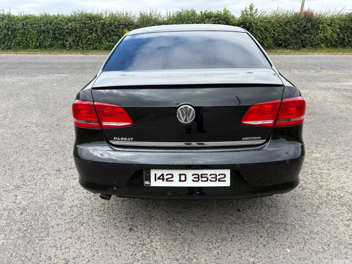 Volkswagen Passat Saloon, Diesel, 2014, Black
