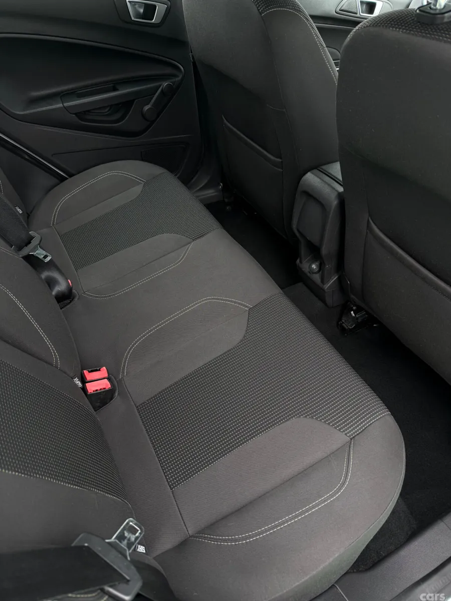 Ford Fiesta Hatchback, Petrol, 2016, White