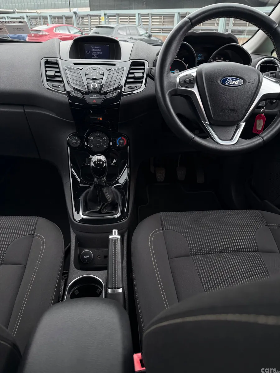 Ford Fiesta Hatchback, Petrol, 2016, White