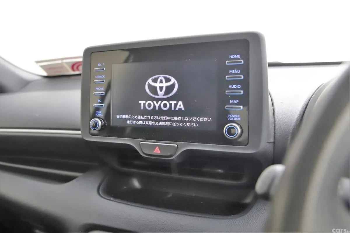 Toyota Yaris Hatchback, Petrol Hybrid, 2023, White