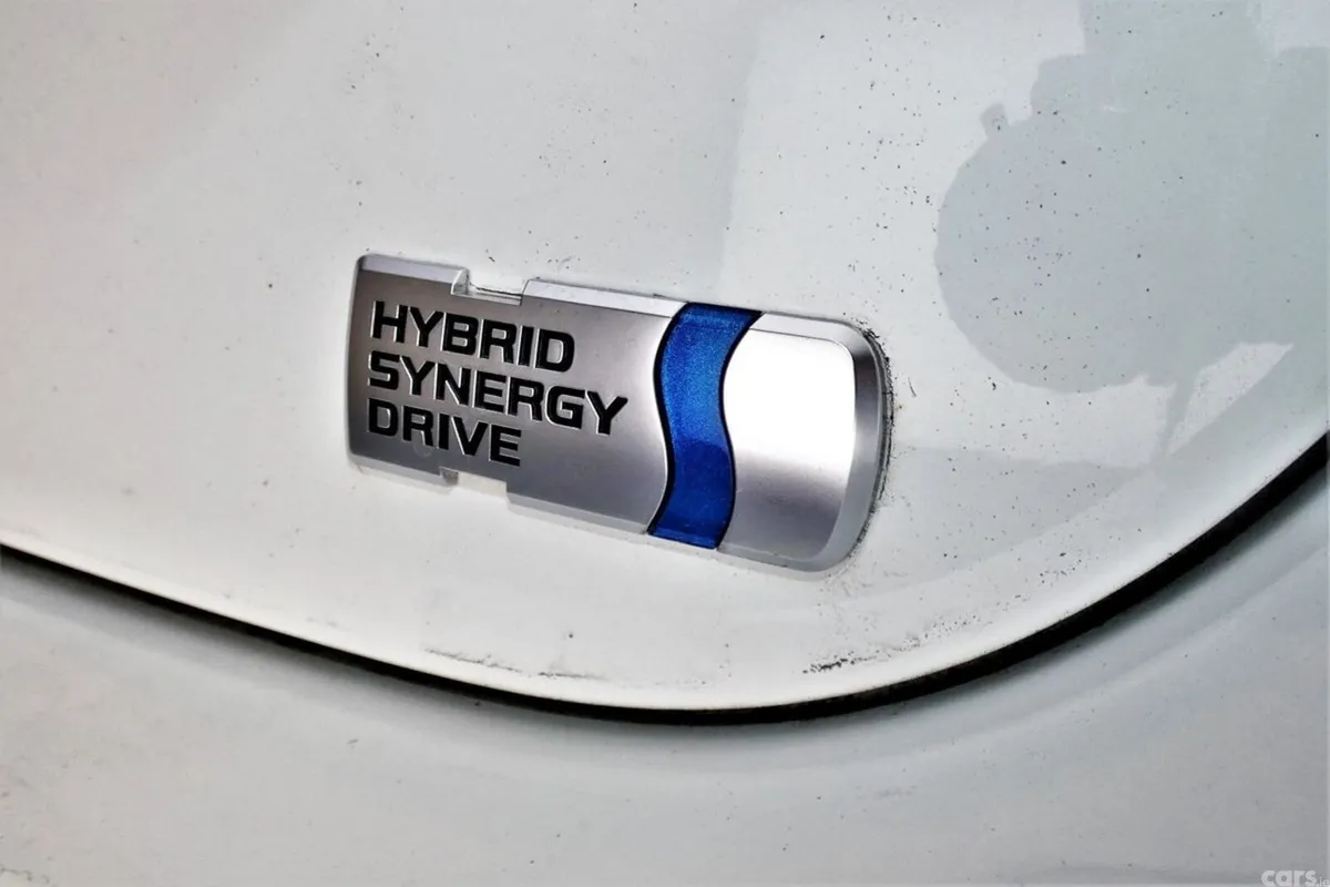 Toyota Yaris Hatchback, Petrol Hybrid, 2023, White