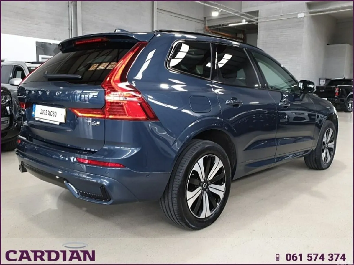 Volvo XC60 SUV, Petrol Hybrid, 2025, Blue