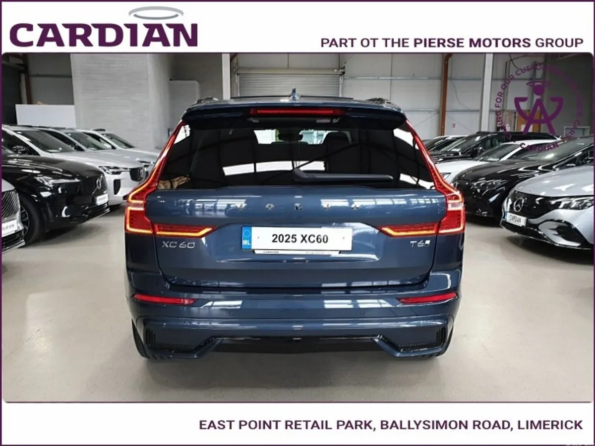 Volvo XC60 SUV, Petrol Hybrid, 2025, Blue