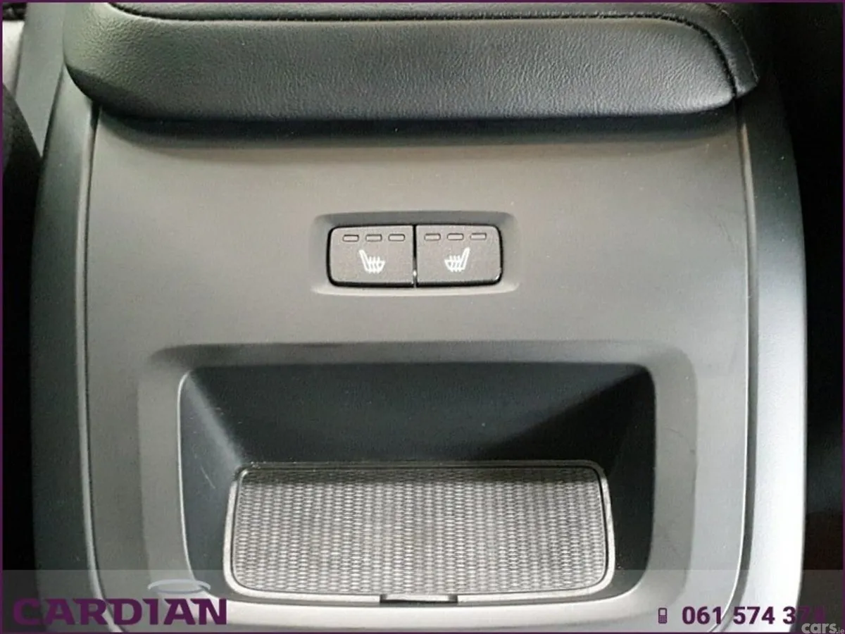Volvo XC60 SUV, Petrol Hybrid, 2025, Blue