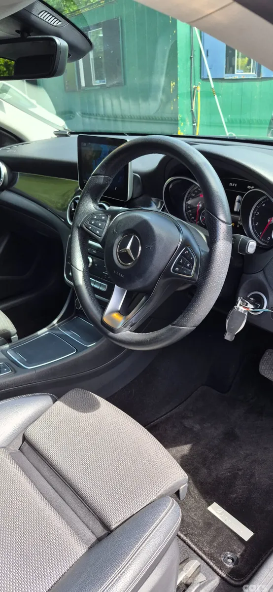 Mercedes-Benz CLA Estate, Petrol, 2017, Black