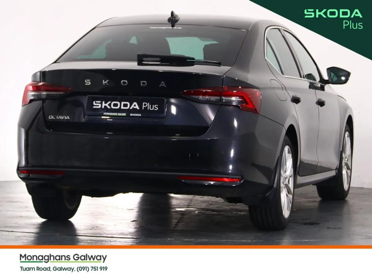 Skoda Octavia Hatchback, Diesel, 2026, Black