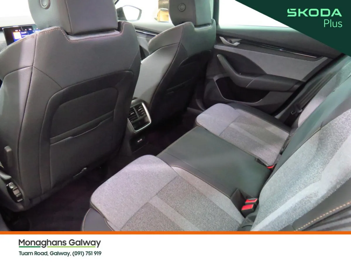 Skoda Octavia Hatchback, Diesel, 2026, Black
