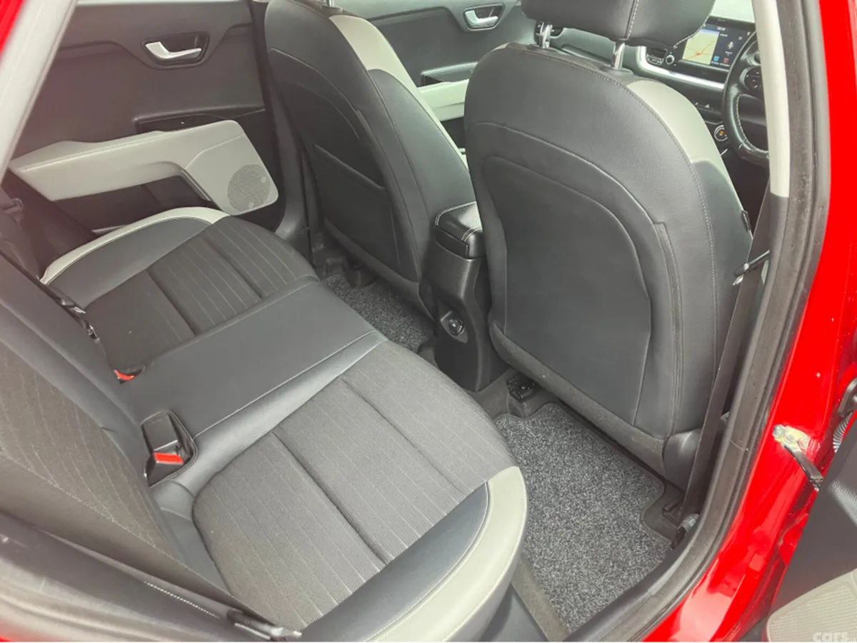 Kia Stonic Estate, Diesel, 2018, Red