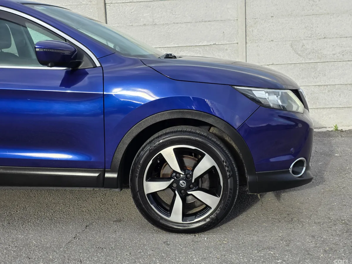 Nissan Qashqai SUV, Diesel, 2017, Blue