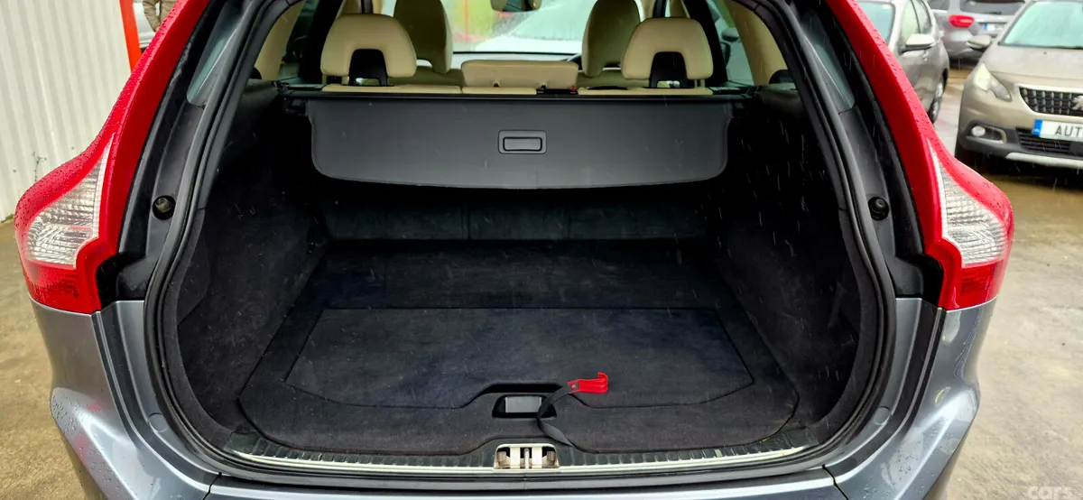 Volvo XC60 SUV, Diesel, 2016, Grey