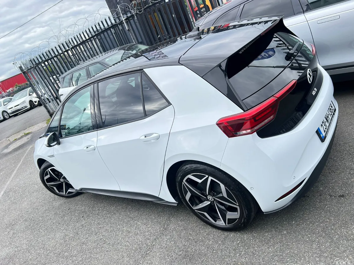 Volkswagen ID.3 Estate, Electric, 2023, White
