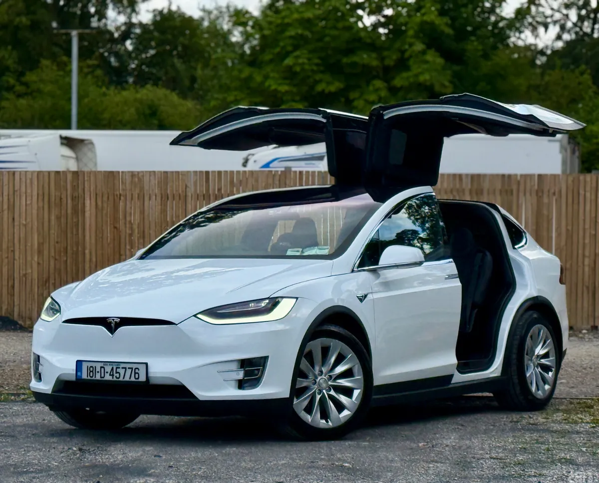 Tesla Model X Hatchback, Electric, 2018, White
