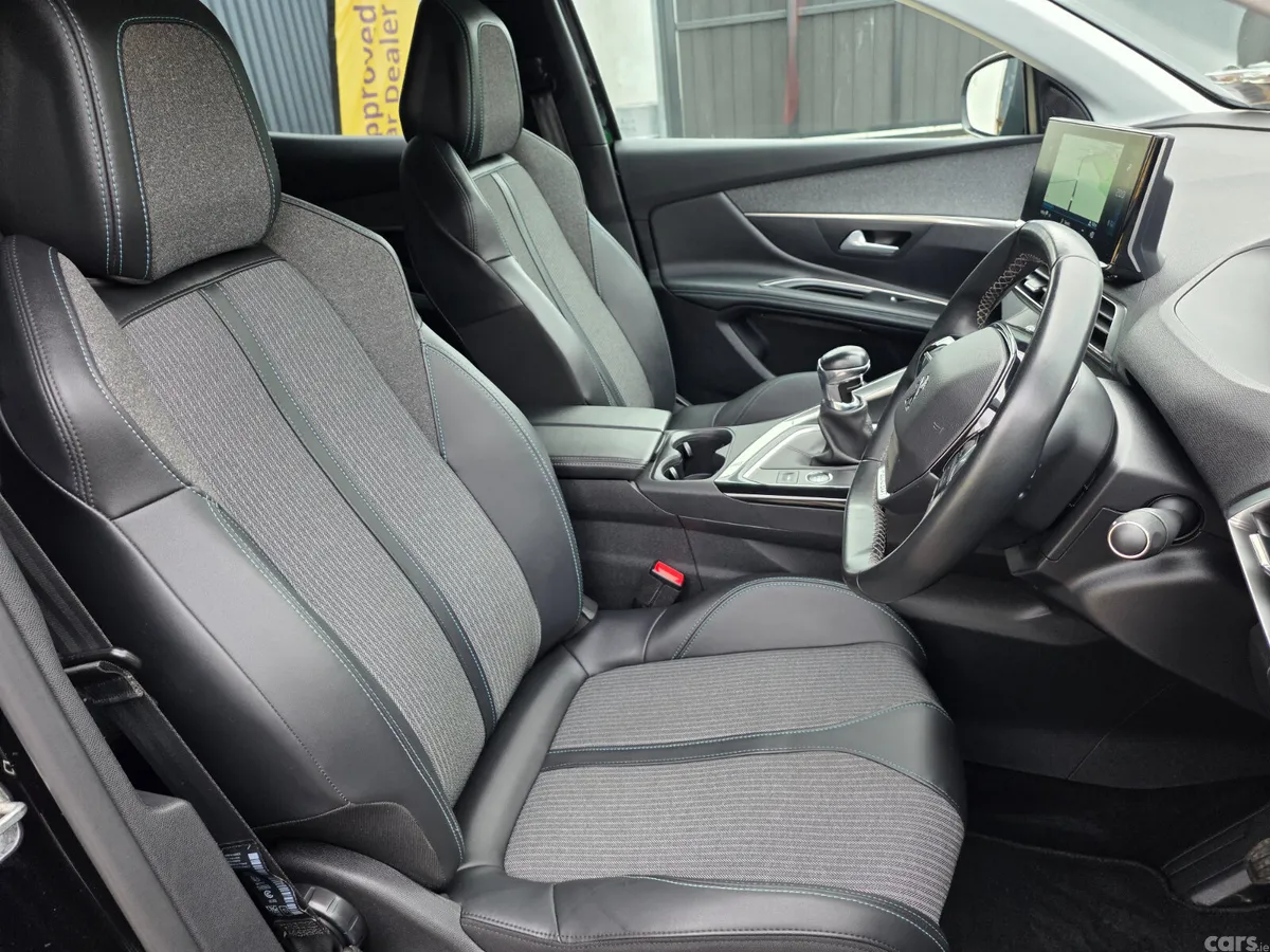 Peugeot 3008 SUV, Diesel, 2022, Black
