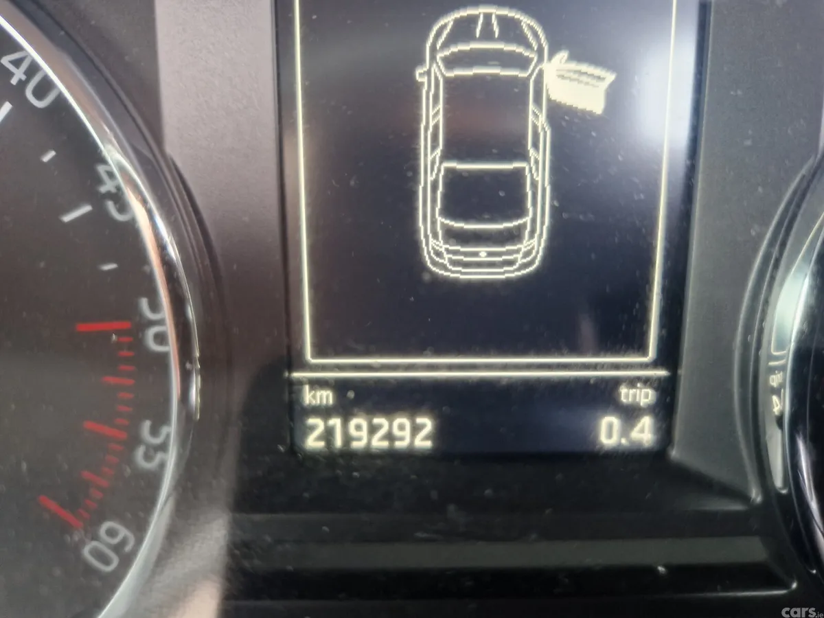 Skoda Octavia Saloon, Diesel, 2017, Grey