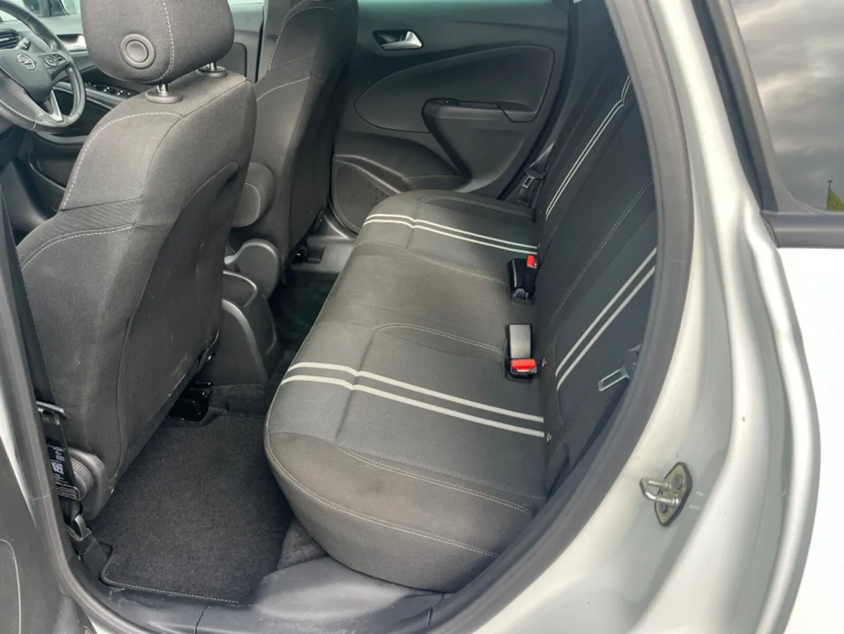 Opel Crossland SUV, Diesel, 2024, White