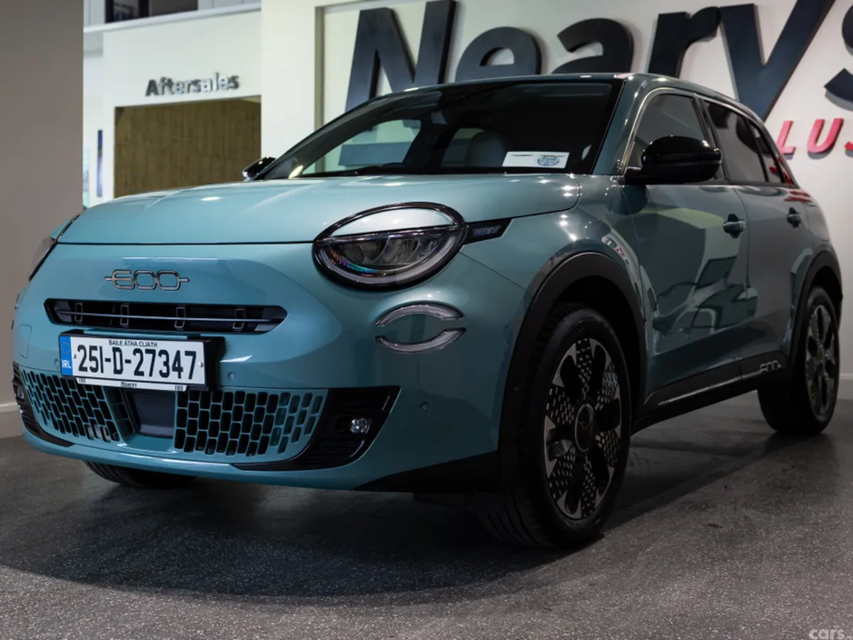 Fiat 600 Hatchback, Petrol, 2025, Blue