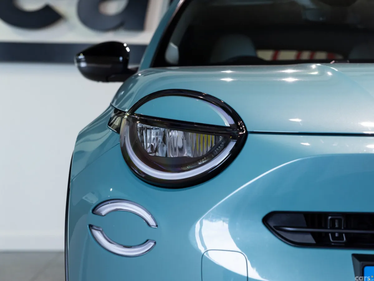 Fiat 600 Hatchback, Petrol, 2025, Blue