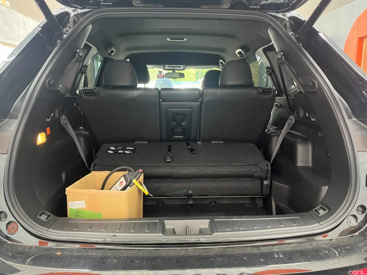 Mitsubishi Outlander SUV, Petrol Plug-in Hybrid, 2023, Black
