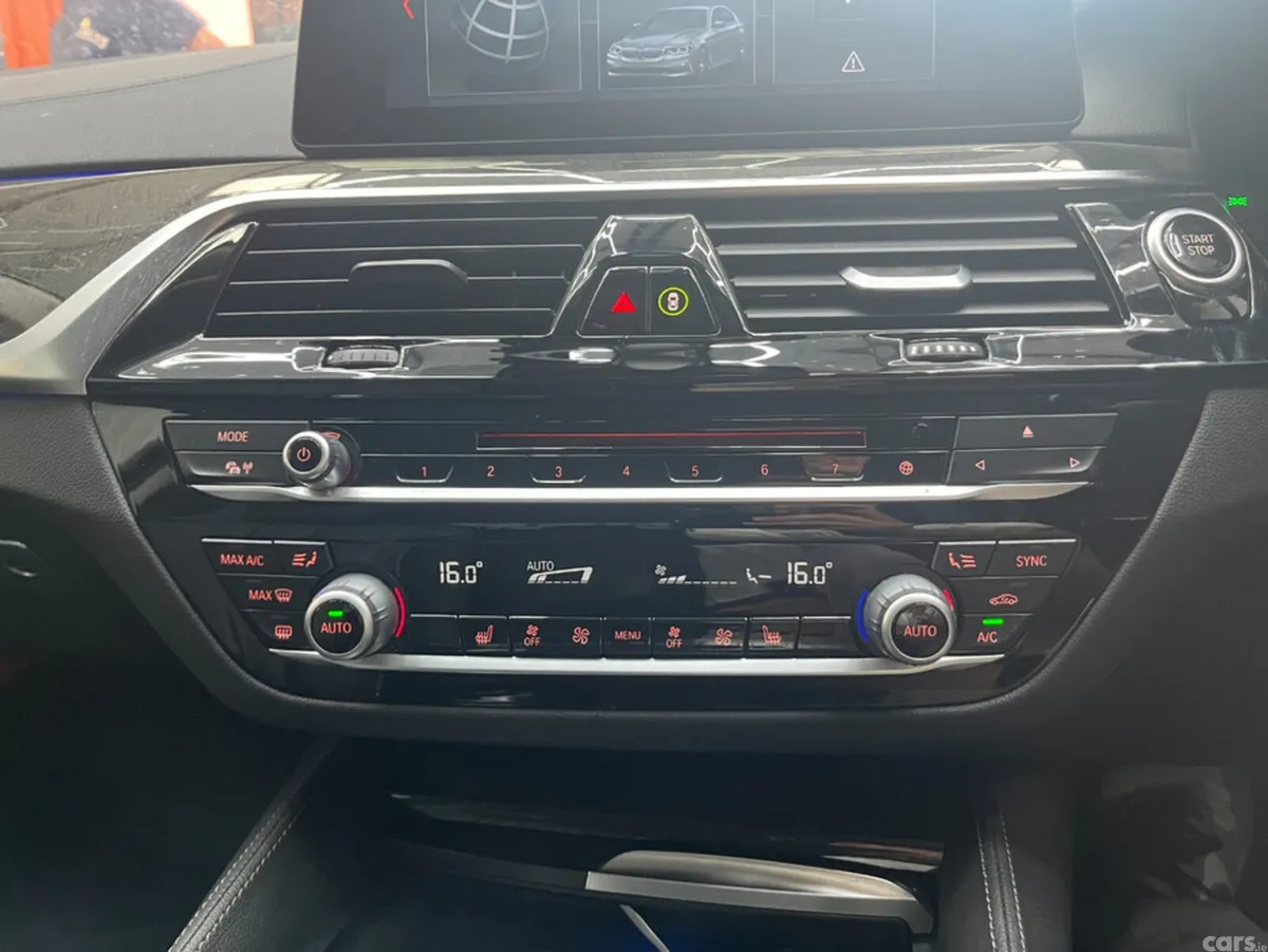 BMW 5-Series Saloon, Petrol Plug-in Hybrid, 2017, White