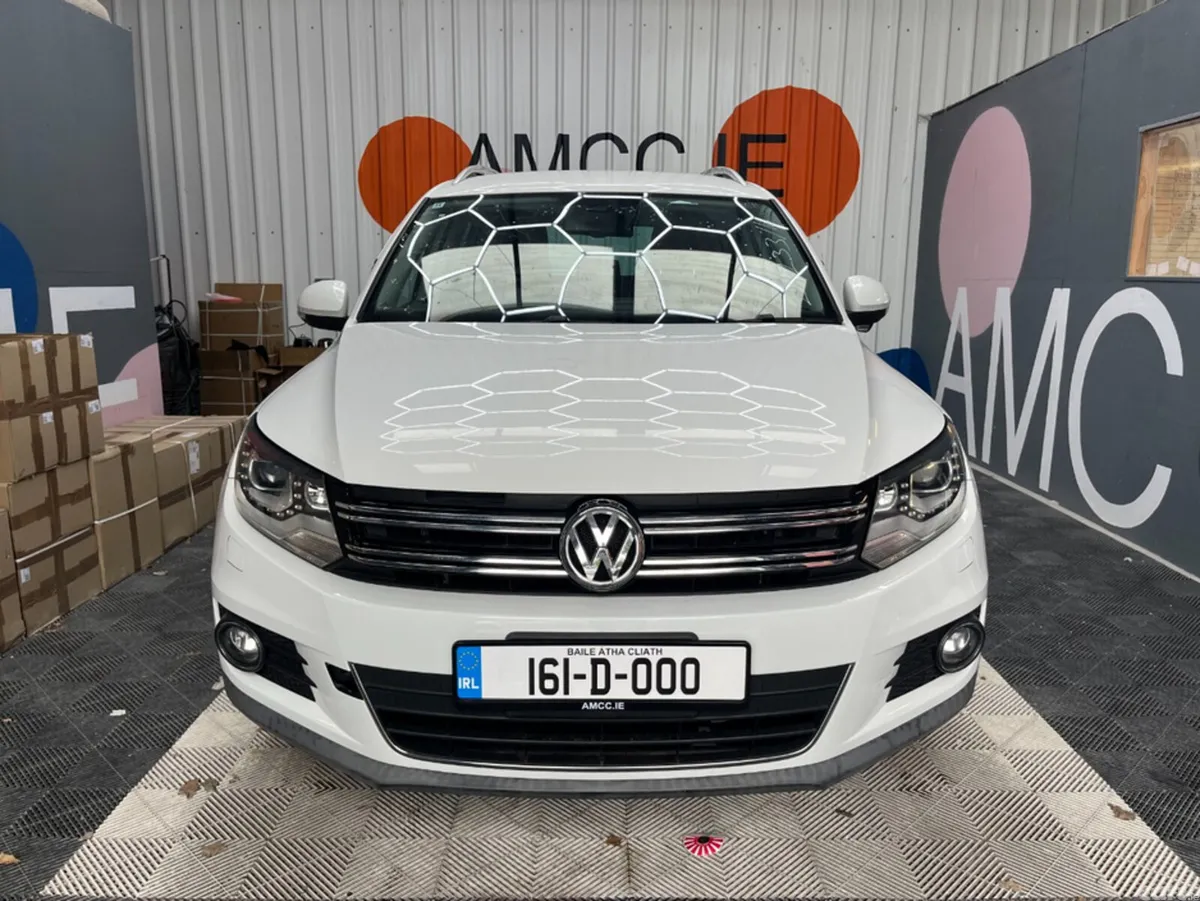 Volkswagen Tiguan SUV, Petrol, 2016, White