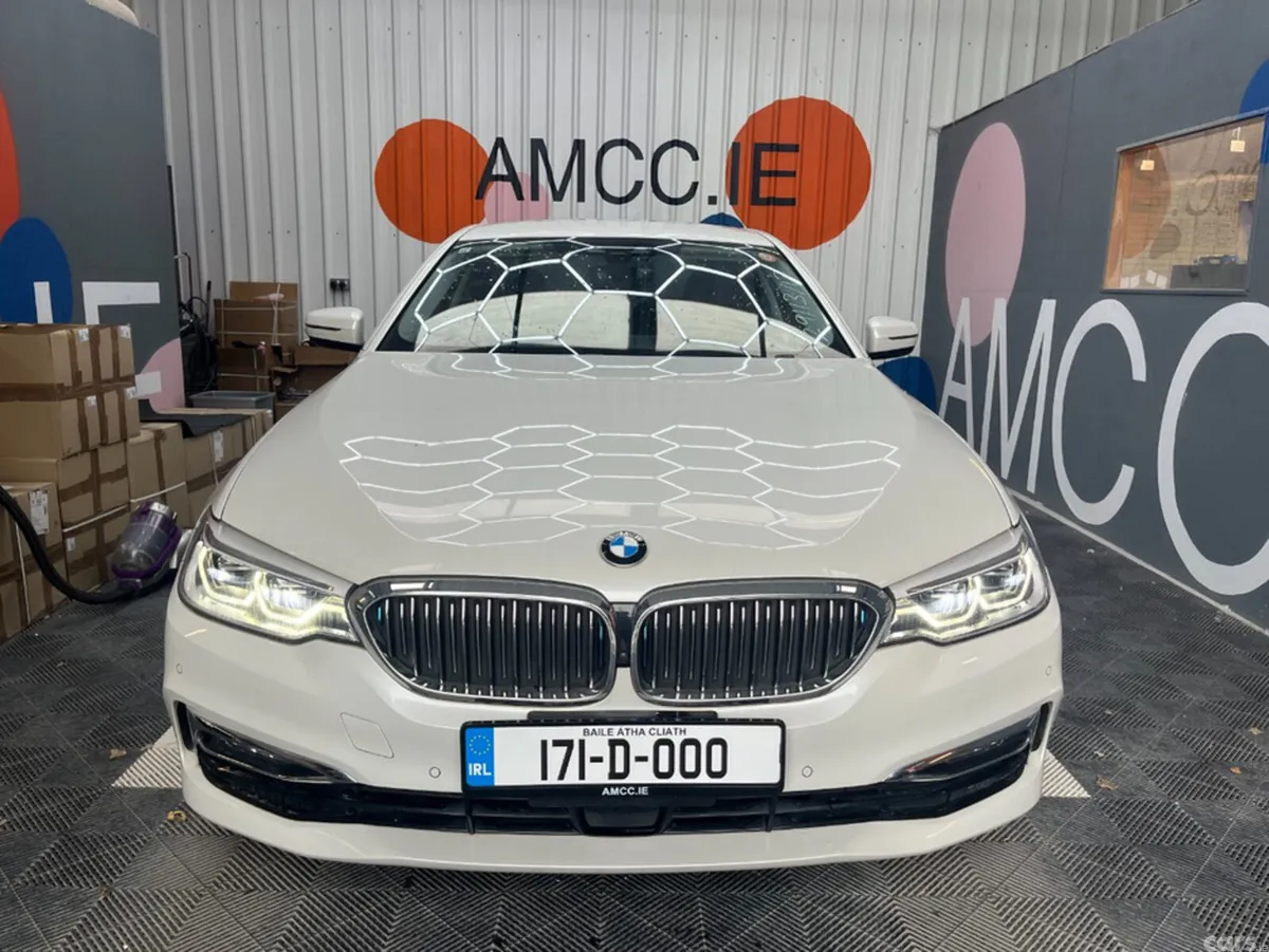 BMW 5-Series Saloon, Petrol Plug-in Hybrid, 2017, White