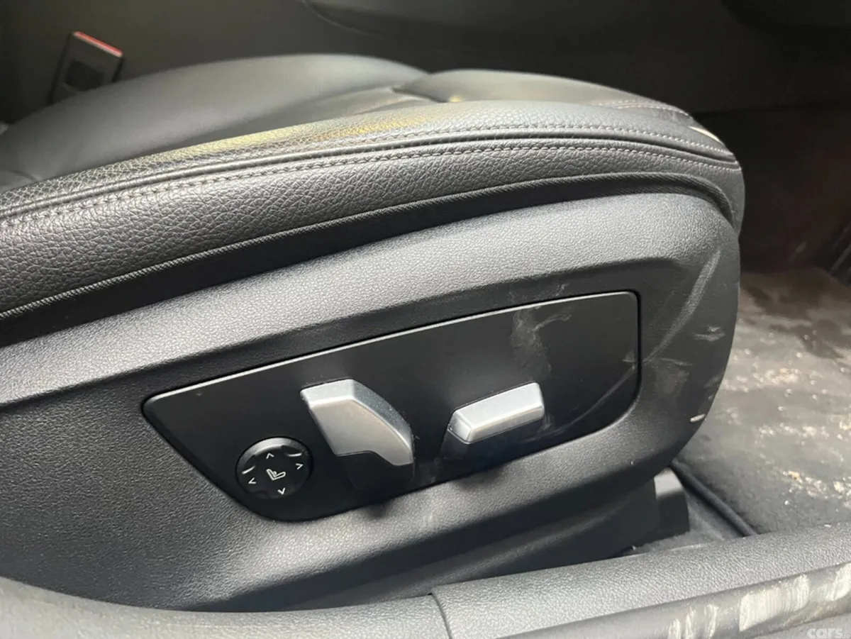 BMW 5-Series Saloon, Petrol Plug-in Hybrid, 2017, White