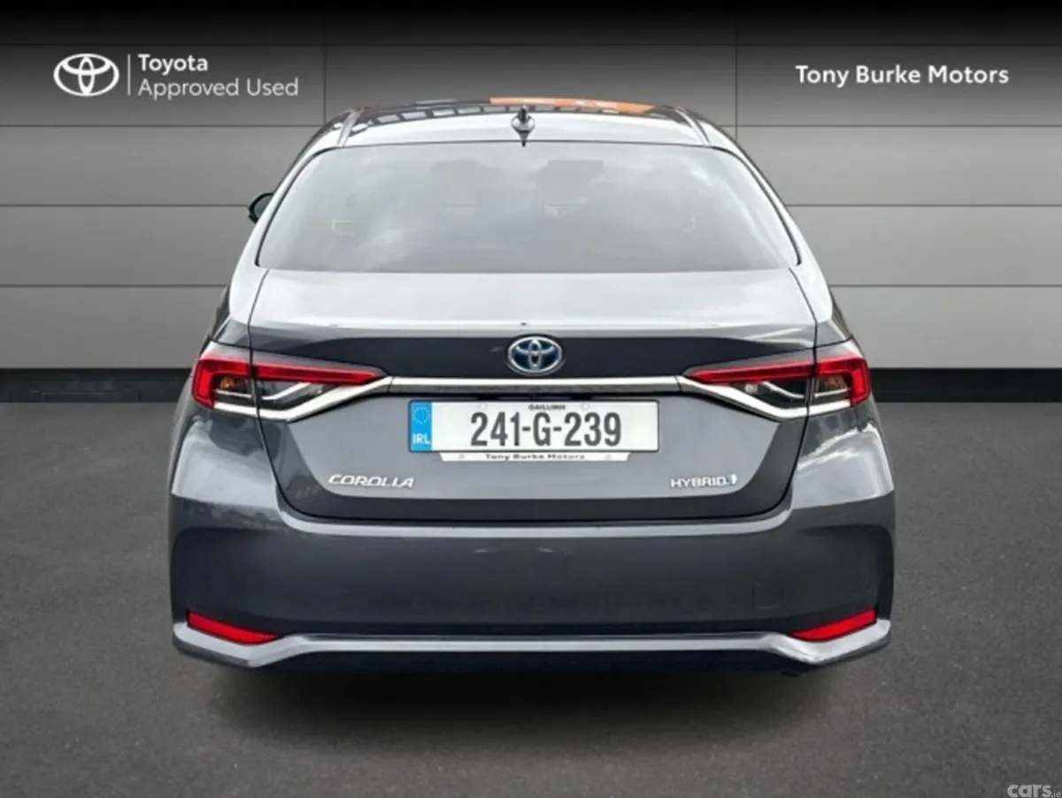 Toyota Corolla Saloon, Petrol Hybrid, 2024, Grey