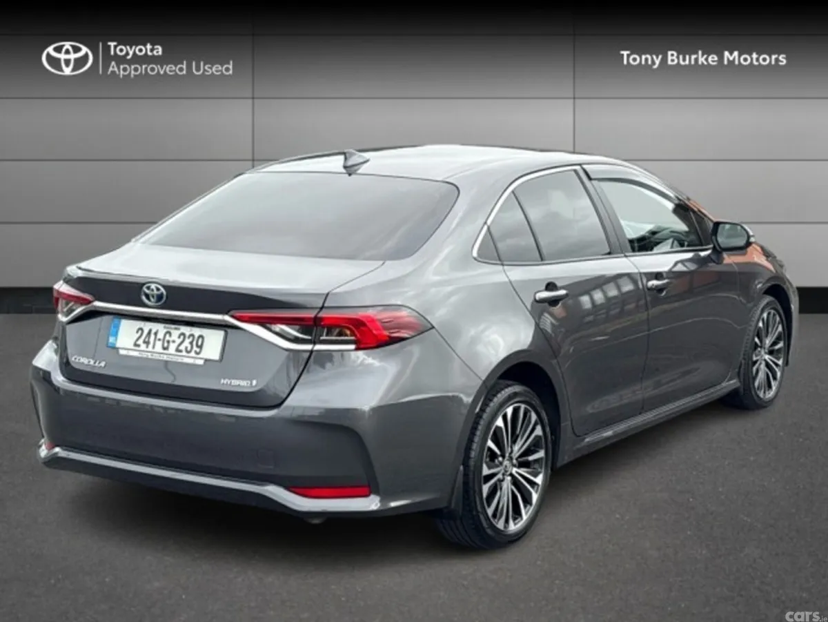Toyota Corolla Saloon, Petrol Hybrid, 2024, Grey
