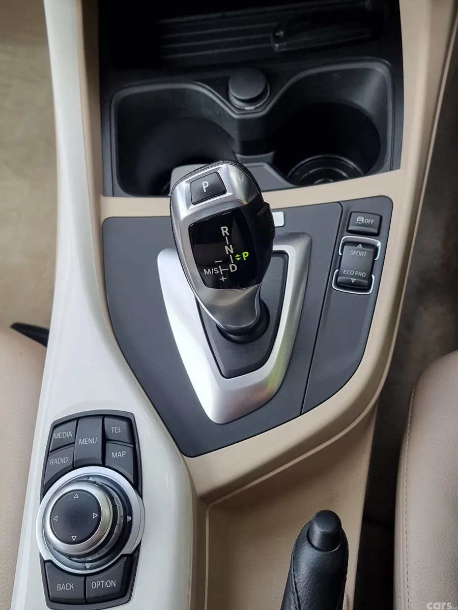 BMW 1-Series Hatchback, Petrol, 2013, White