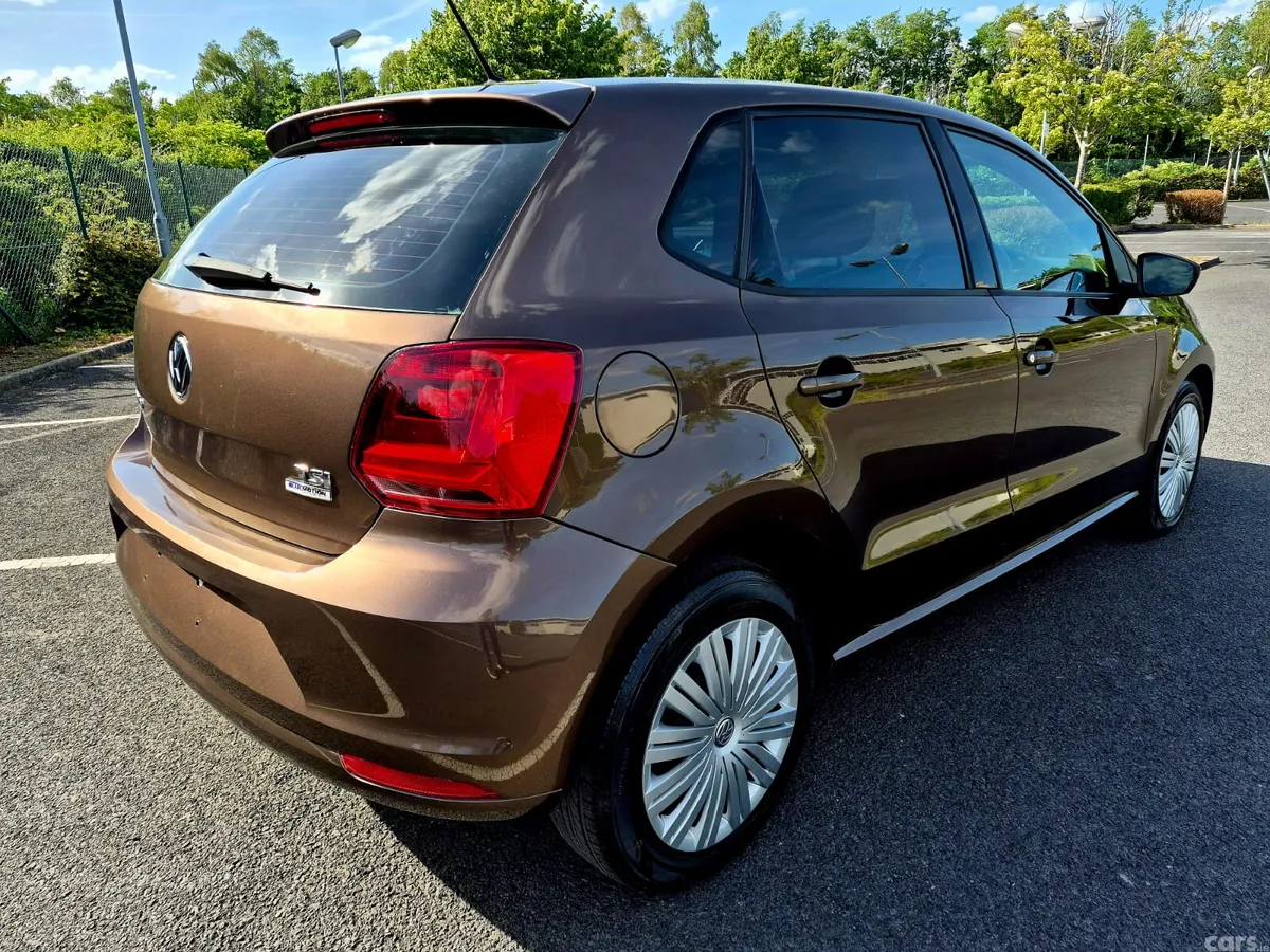 Volkswagen Polo Hatchback, Petrol, 2014, Brown