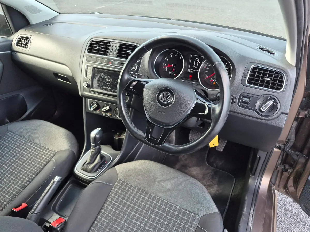 Volkswagen Polo Hatchback, Petrol, 2014, Brown