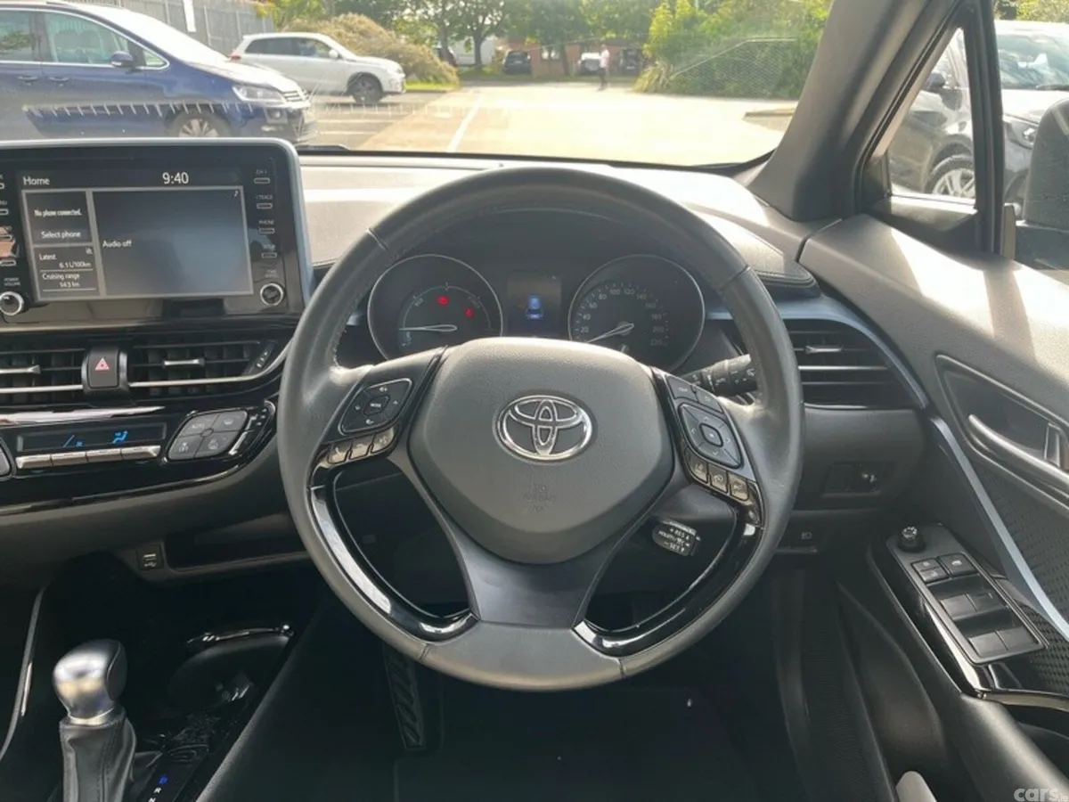 Toyota C-HR SUV, Petrol Hybrid, 2022, Grey