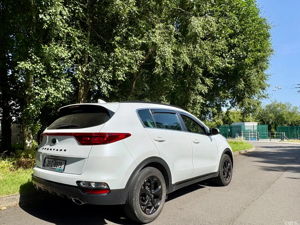 Kia Sportage SUV, Diesel Hybrid, 2021, White