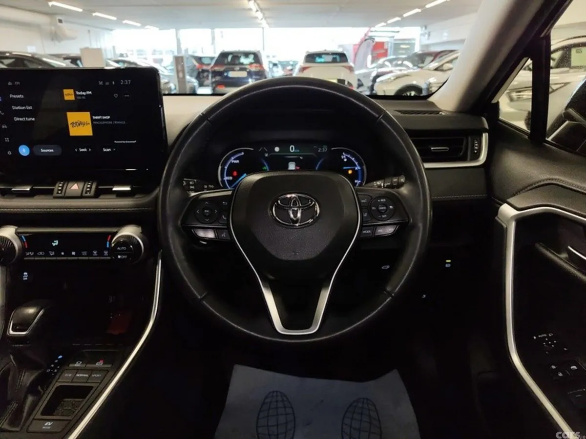 Toyota RAV4 SUV, Petrol Hybrid, 2023, Black
