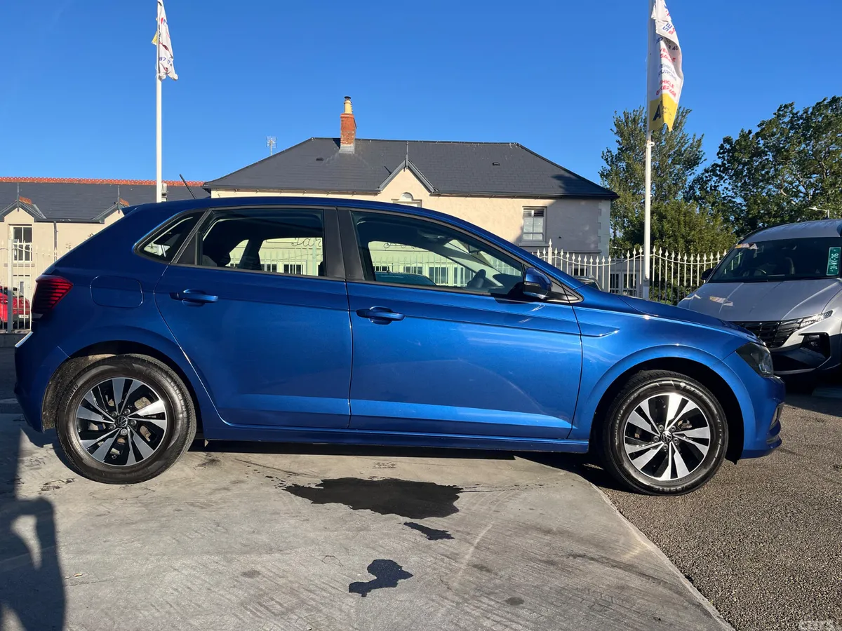 Volkswagen Polo Hatchback, Petrol, 2021, Blue